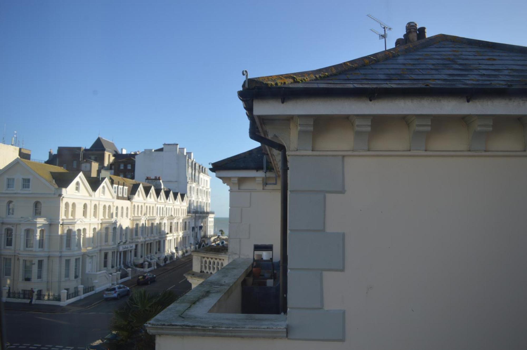 The Sheldon B&B - Free Private Parking Eastbourne Dış mekan fotoğraf