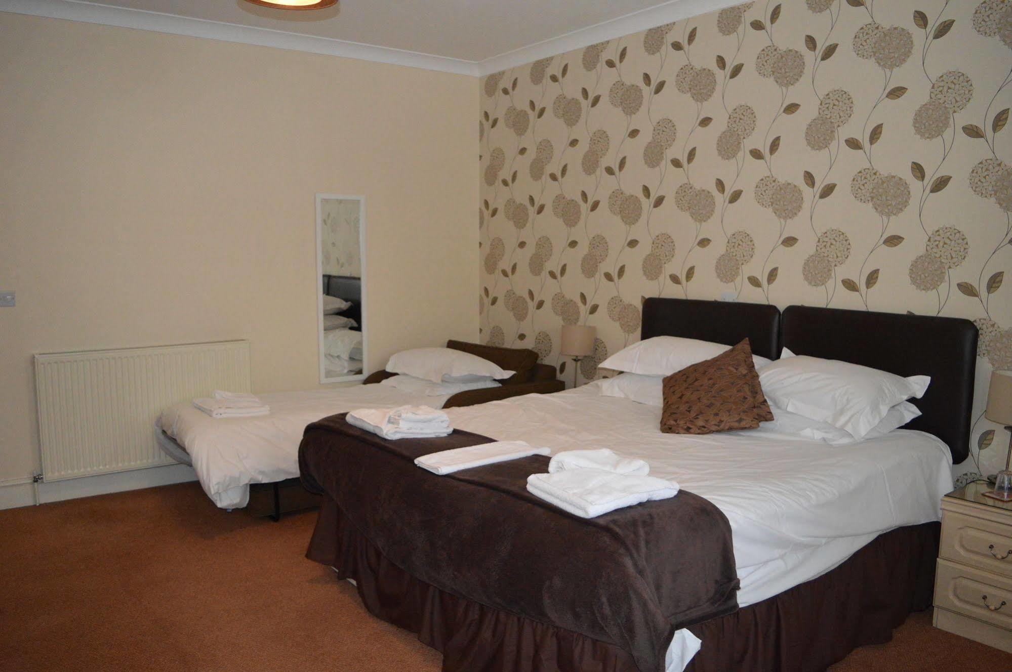 The Sheldon B&B - Free Private Parking Eastbourne Dış mekan fotoğraf